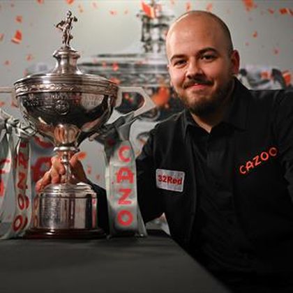 WK Snooker | “Beste wat snooker kon overkomen” - commentator Bjorn Haneveer over wereldtitel Brecel