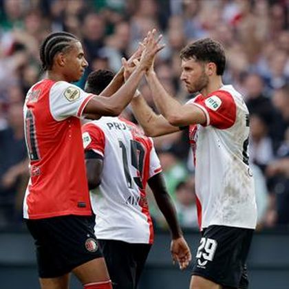 Feyenoord-Go Ahead: Stengs y 'Bebote' prolongan la racha y amenazan al Atlético (3-1)