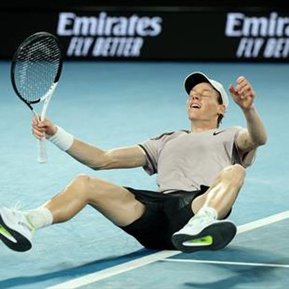 Australian Open | Liveblog en speelschema dag 15 - Sinner voltooit comeback en wint eerste slam