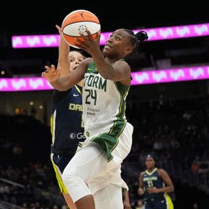 Loyd's hot form continues as Seattle do double over Dallas, Connecticut see off Phoenix