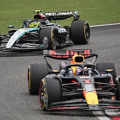 Verstappen REFUERZA su liderato en una 'sprint' de China marcada por el INCIDENTE de Sainz y Alonso