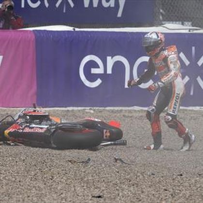 VÍDEO | Márquez se cae por quinta vez en el fin de semana y no correrá en Sachsenring