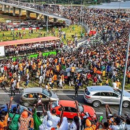 Sărbătoare în Coasta de Fildeş.Paradă triumfală pe străzile din Abidjan a noilor campioni ai Africii