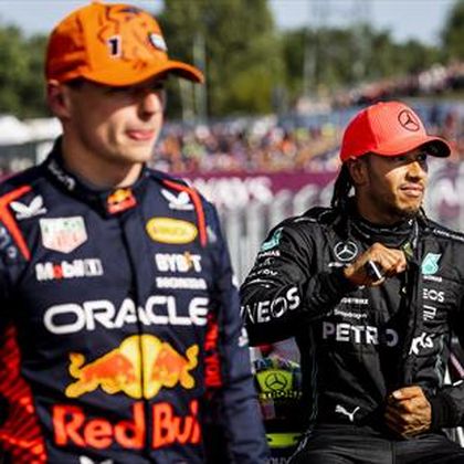 Hamilton szerint Verstappennek mindig könnyű dolga volt a csapattársaival