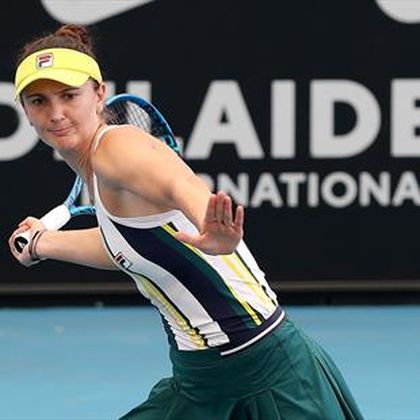 Irina Begu, învinsă în semifinale la Adelaide! A cedat în nici 80 de minute în fața Arynei Sabalenka