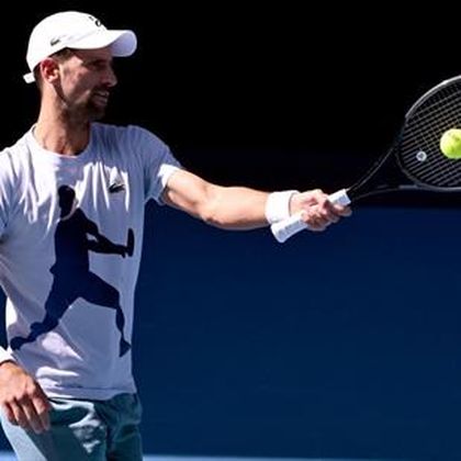 Djokovic kvitt skadetrøbbelet før Australian Open – trente uten problemer