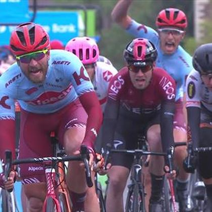 Tour de Yorkshire (2ª etapa): Zabel remata un accidentado final y Asselman mantiene el liderato