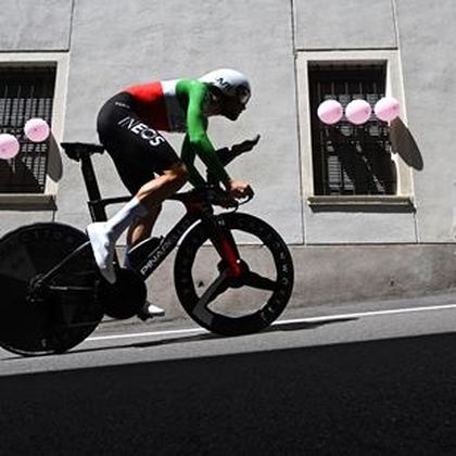 Giro d’Italia | Ganna maakt 't niet echt spannend in tijdrit, Pogacar deelt wel speldenprikje uit