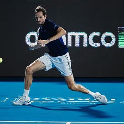 Medvedev beats Wawrinka to reach Diriyah Tennis Cup final