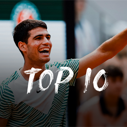 Roland Garros | Top 10 - Herbeleef het toernooi met fraaie punten van Alcaraz, Djokovic en Cerundolo