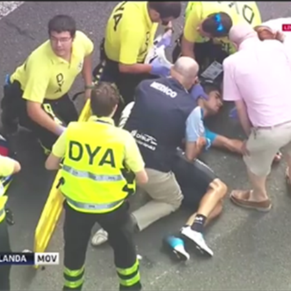 Bernal and Landa involved in serious San Sebastian crash