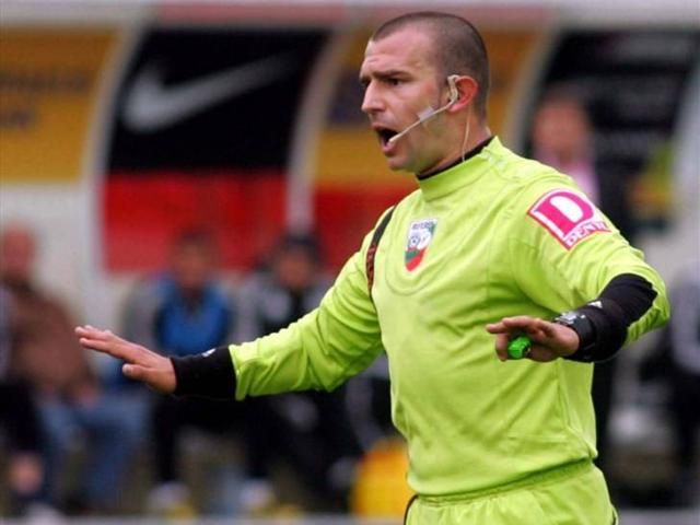Football top referee gloves