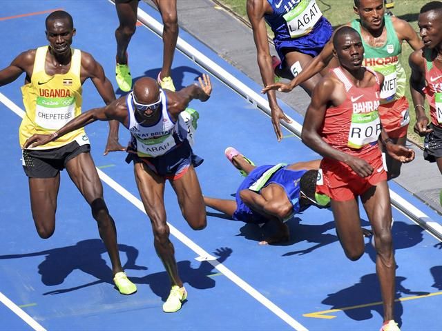 Olympics Rio 2016: Mo Farah stumbles into 5,000m final in quest for fourth  gold - Eurosport