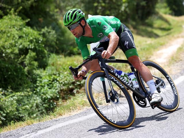 Tour de France 2021 - Classy Mark Cavendish makes the time-cut with ...