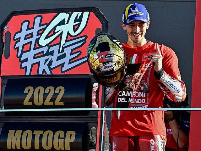 Pecco Bagnaia campione del mondo MotoGP con la Ducati! 13 anni dopo ...