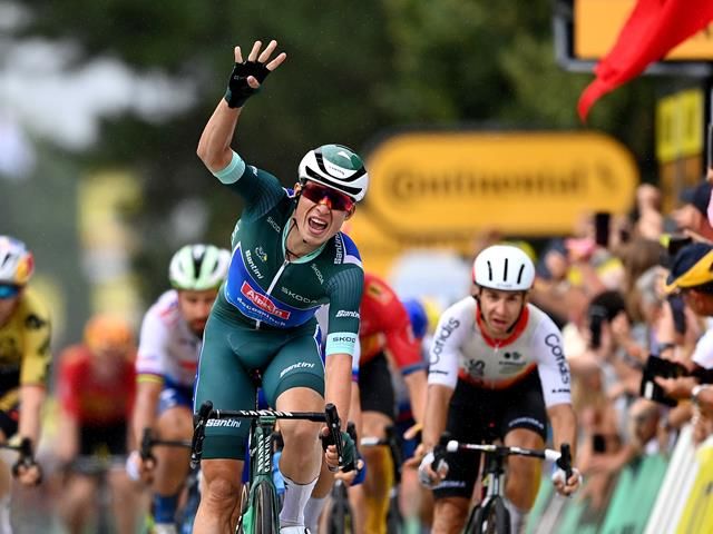 Tour de France 2023: Jasper Philipsen makes it four with dominant ...