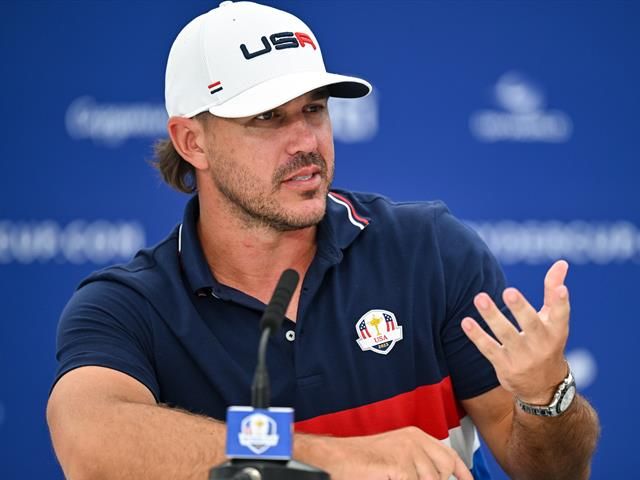 Brooks best sale koepka watch