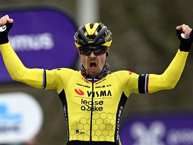 Omloop Het Nieuwsblad Tratnik verslaat Politt in sprint en wint voor