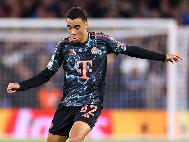 Jamal Musiala fällt mit Hüftgelenksbeschwerden verletzt aus: FC Bayern ...