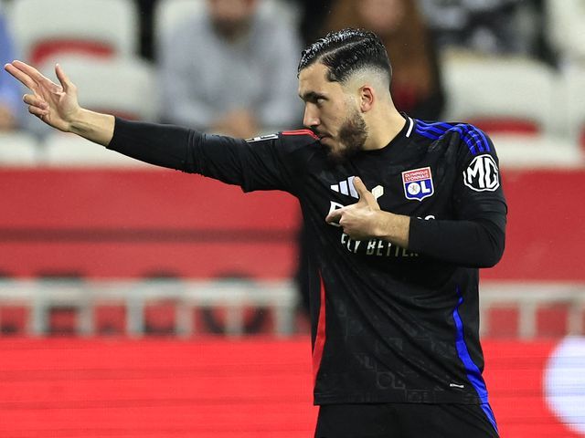 Mercato - Rayan Cherki à Manchester City : l'été n'a pas commencé, on ...