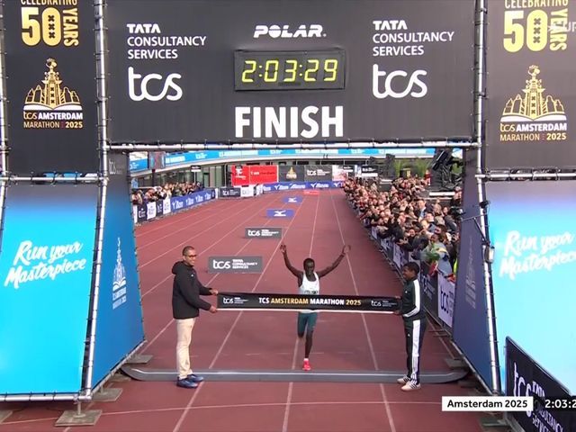 Geoffrey Toroitich Kipchumba breekt record bij jubileum van Amsterdam ...