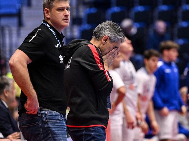 Dramatyczny finał meczu Polaków z Włochami. Fatalne nieporozumienie w końcówce kosztowało zwycięstwo