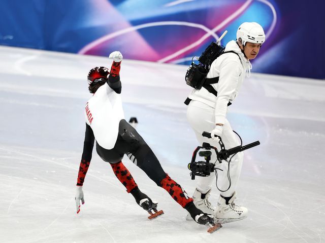 Olympia 2026 - Felix Roussel aus Kanada räumt im Halbfinale über 1000 ...