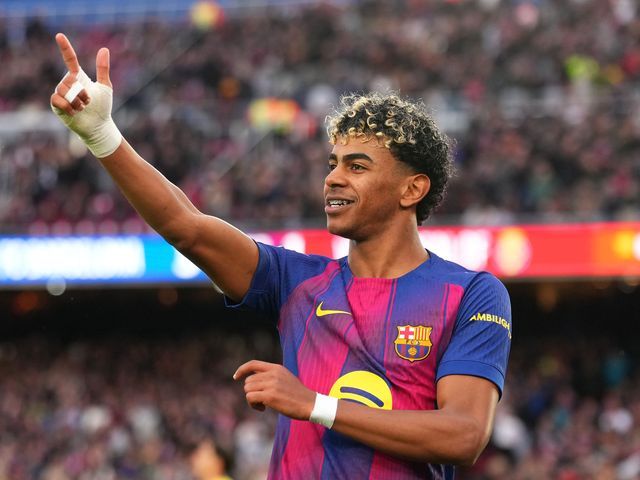 liga-barcelone-coule-villarreal-4-1-gr-ce-lamine-yamal-auteur-d