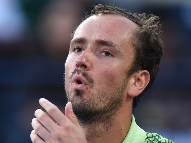Tennisstars um Holger Rune und Daniil Medvedev sitzen in Dubai fest ...