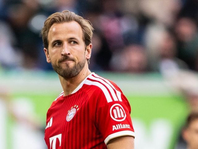 FC Bayern München - Vincent Kompany verteidigt den VfL Wolfsburg nach ...