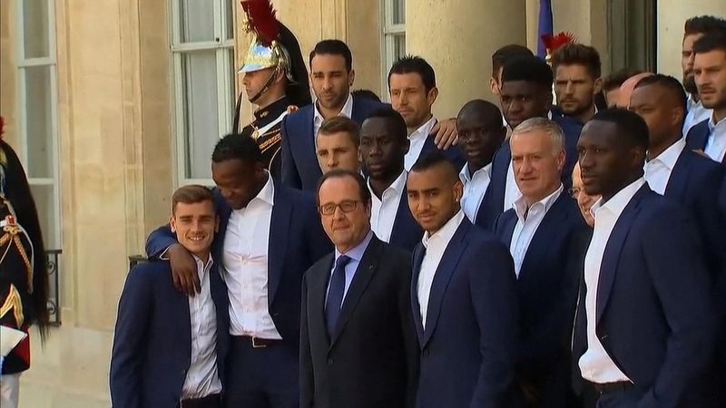 Les Bleus received by French president despite France's final failure