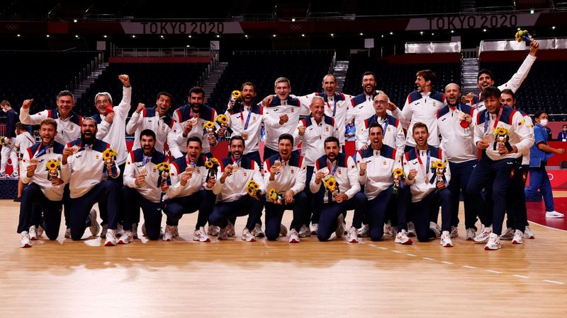 Balonmano | Los Hispanos reciben su merecida medalla de bronce