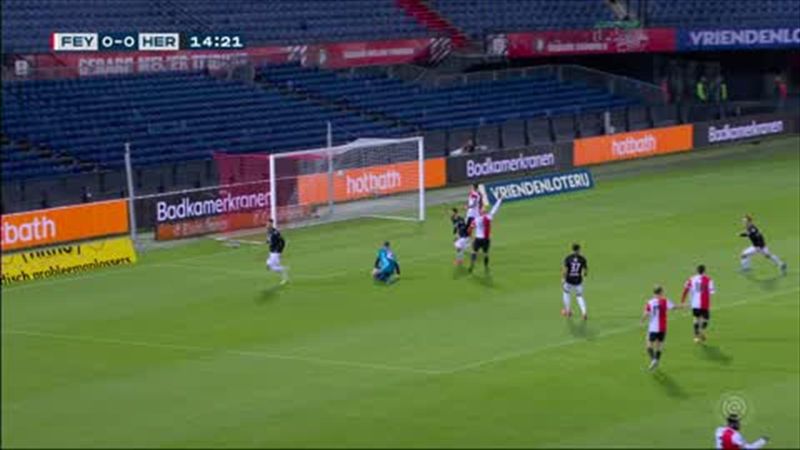 Feyenoord-Heracles: Sinisterra, héroe de la remontada (2-1)