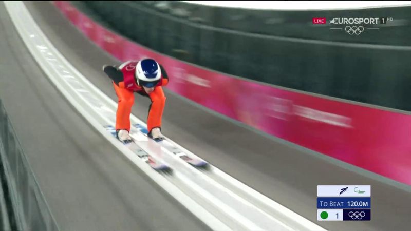 Săritura curajoasă a lui Daniel Cacina pe trambulina mare, în prima manșă a finalei