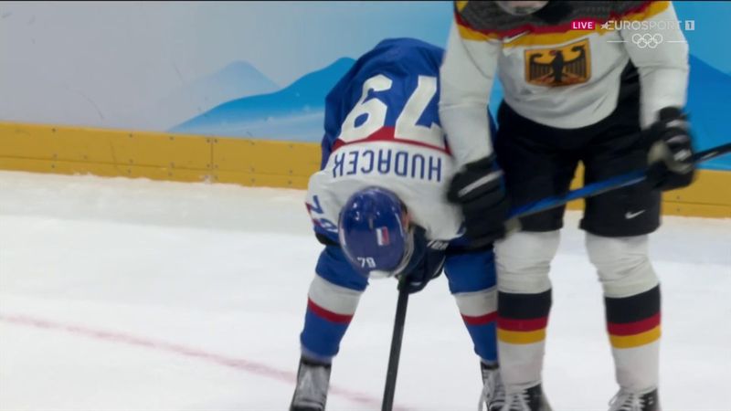 ‘Very dangerous!’ – Wolf hits opponent in back of neck in shocking ice hockey incident