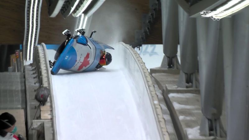'She's gone over! Don't put your hand out!' - Canada suffer nasty bobsleigh crash