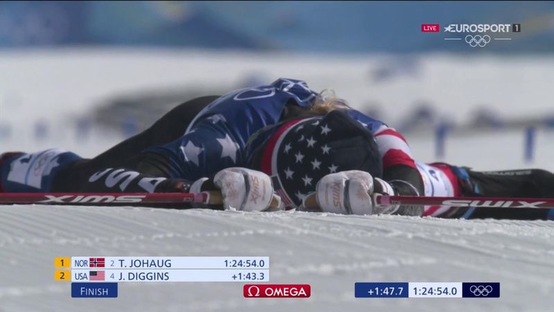 Esquí de fondo (M) | Absolutamente destrozada: Diggins tuvo que ser ayudada tras lograr la plata