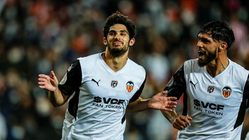 Resumen Valencia-Athletic: Guedes lo 'Borda' (1-0, 2-1 global)