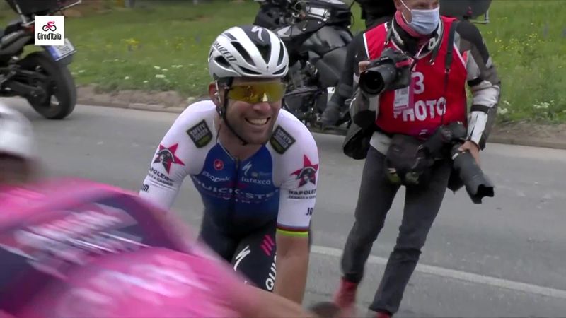 'It's number 16!' - Mark Cavendish wins Stage 3 of the Giro
