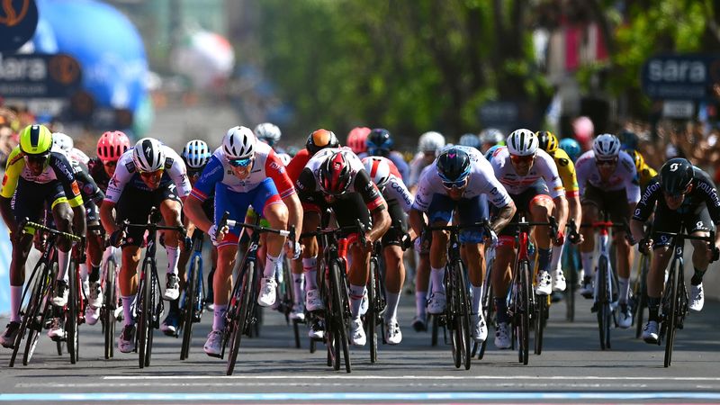 ‘Sensational!’ – Demare delivers for Groupama-FDJ in Stage 5 sprint
