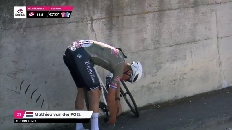 ‘Oh dear!’ – Van der Poel forced to change bikes… and then chain falls off at Giro d’Italia