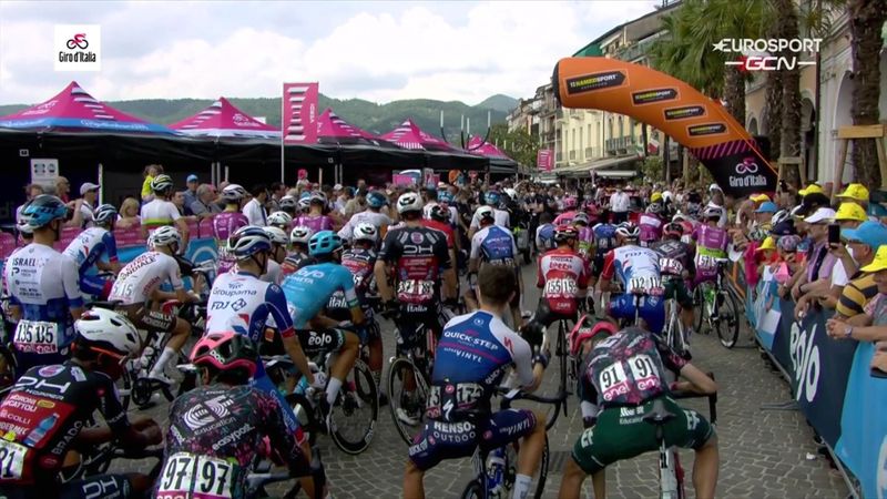 Il Giro ricorda Stefano Martolini: minuto di silenzio prima del via