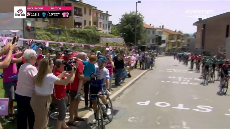 ‘We don't see it often’ – Watch De Marchi stop for ‘nice moment’ during race