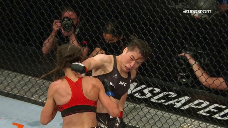 UFC 275 | Weili Zhang slaat Joanna Jedrzejczyk knockout