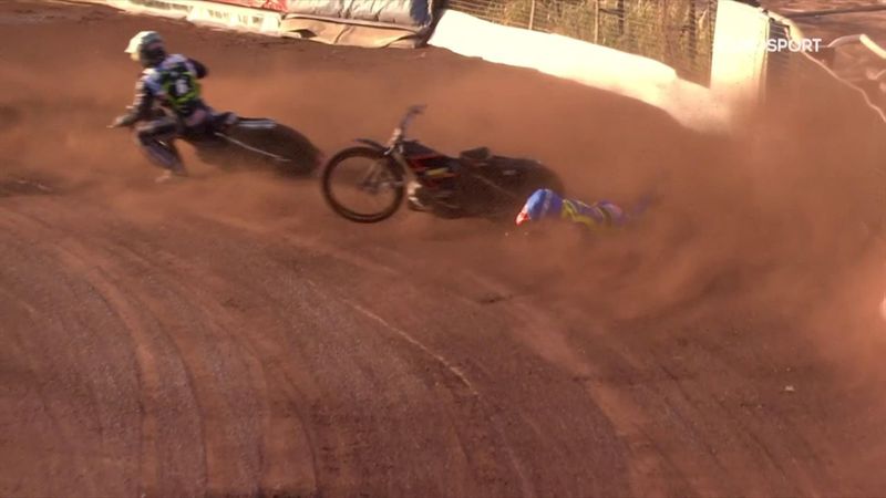'Oh my goodness gracious me!' - Connor Mountain crashes out in Speedway heats