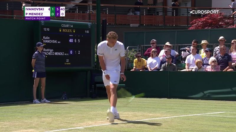 Wimbledon | Ivanovski slaat op matchpoint toe met imitatie van underarm serve Kyrgios