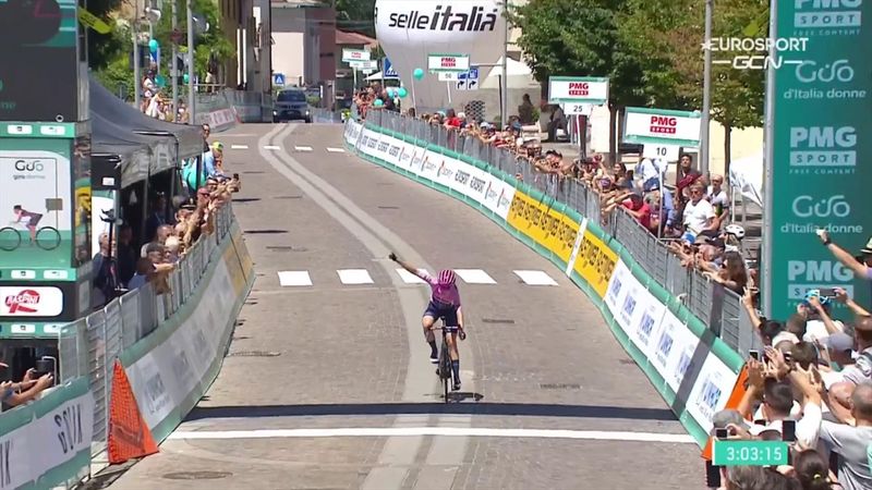 Giro Donne | Van Vleuten valt in afdaling, wint bergrit en legt basis voor derde eindzege