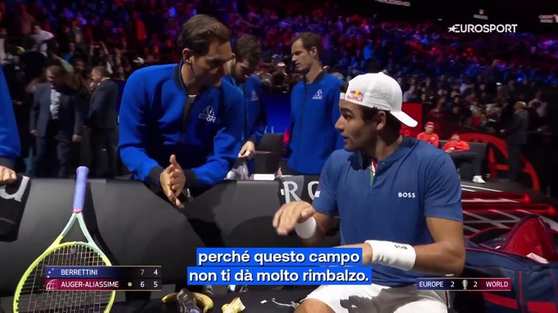 Berrettini a scuola da Federer: lo storico coaching di Roger a Matteo