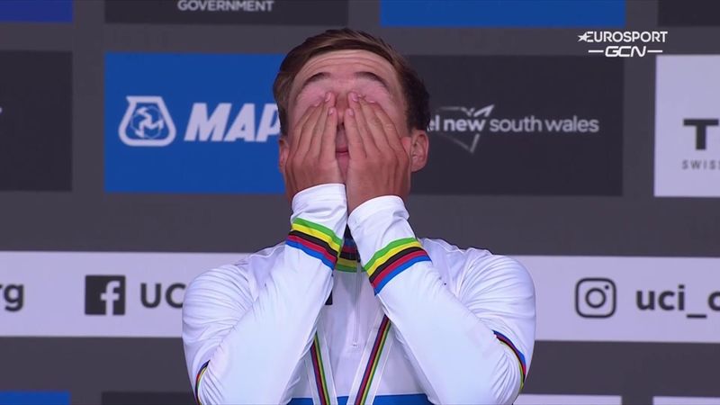 WK wielrennen | “Rijtje uitslagen waar Merckx zich niet voor zou schamen” - Evenepoel op het podium