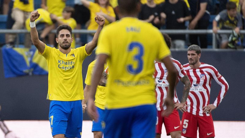 Resumen Cádiz-Atlético: El añadido empieza a ser terrorífico (3-2)